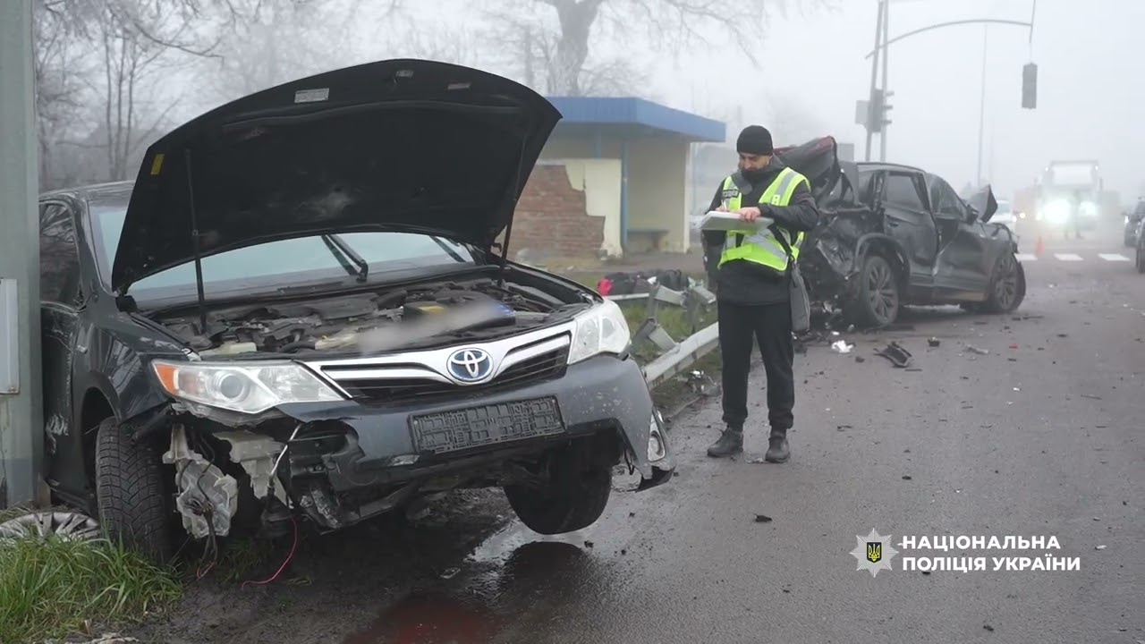 Дві автопригоди біля Рівного за участі 8 авто: водіїв притягатимуть до адмінвідповідальності