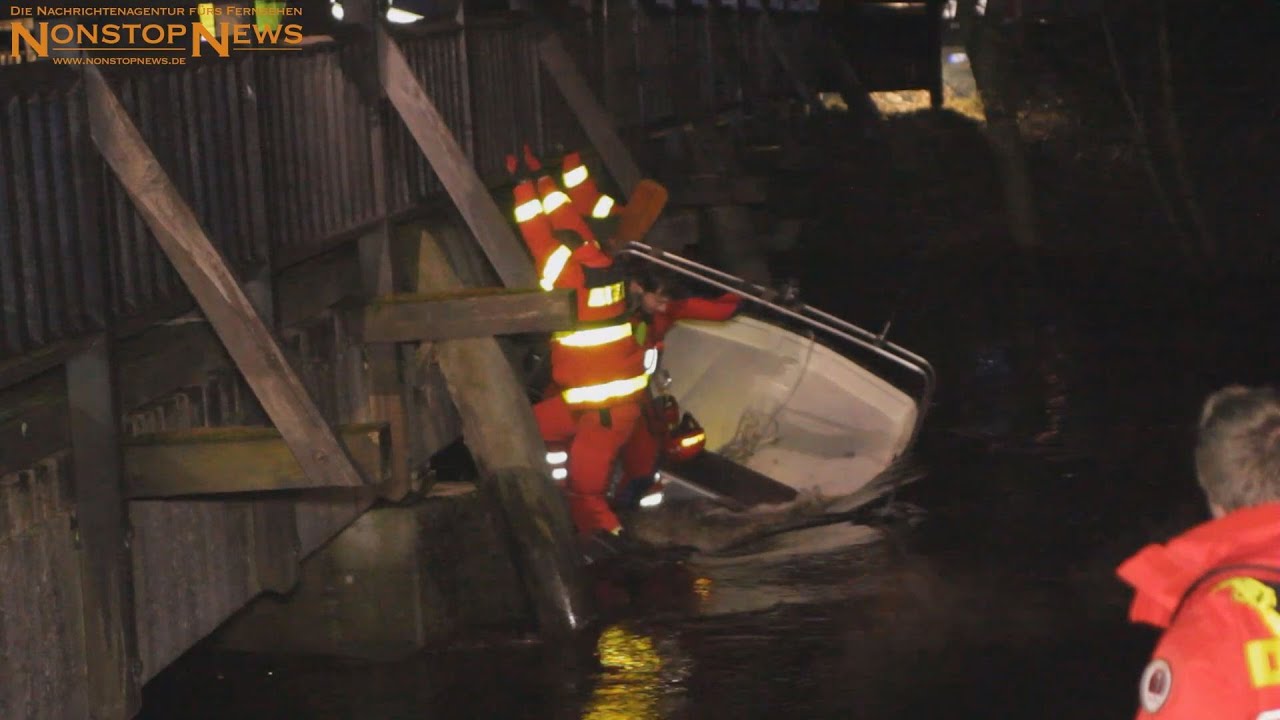 DLRG-Boot kentert in starker Strömung auf Hunte (12.2.2016)