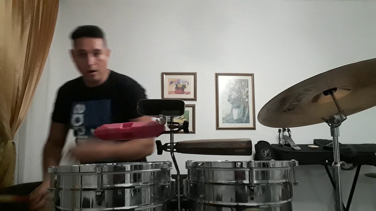 TOCANDO BOLERO EN EL TIMBAL