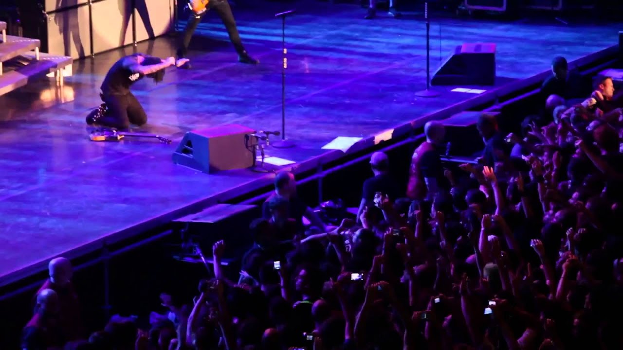 Green Day - Bologna 2013 (part 1/2)