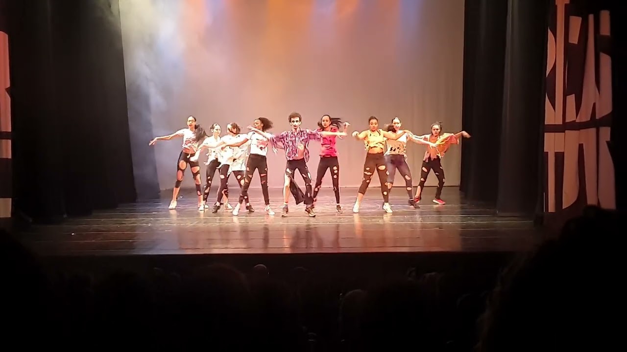 Coreografia Zumbi - Turma Formação Juvenil