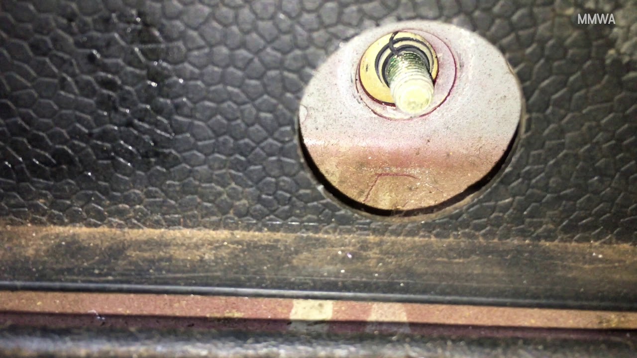 Mercedes W124 Rear Bumper Removal (Sedan)