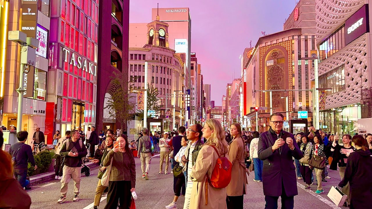 Ginza Virtual walking tour in Tokyo. Autumn View. Japan. 