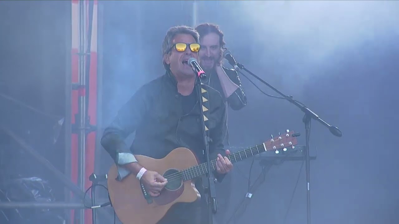 Ella es tan cargosa - Ni siquiera entre tus brazos (Quilmes Rock 2025) [EN VIVO]