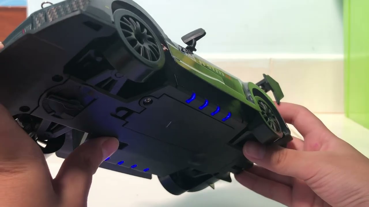 Review xe điều khiển từ xa