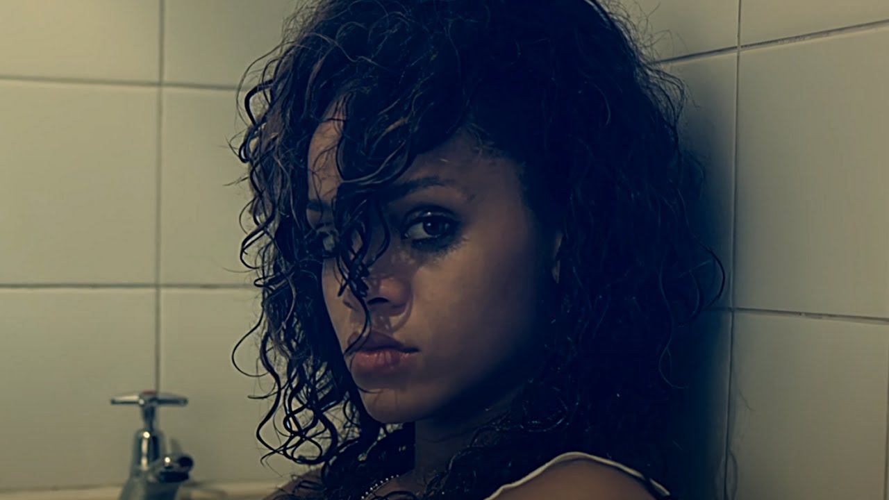 Rihanna - We Found Love (feat. Calvin Harris) (4K)