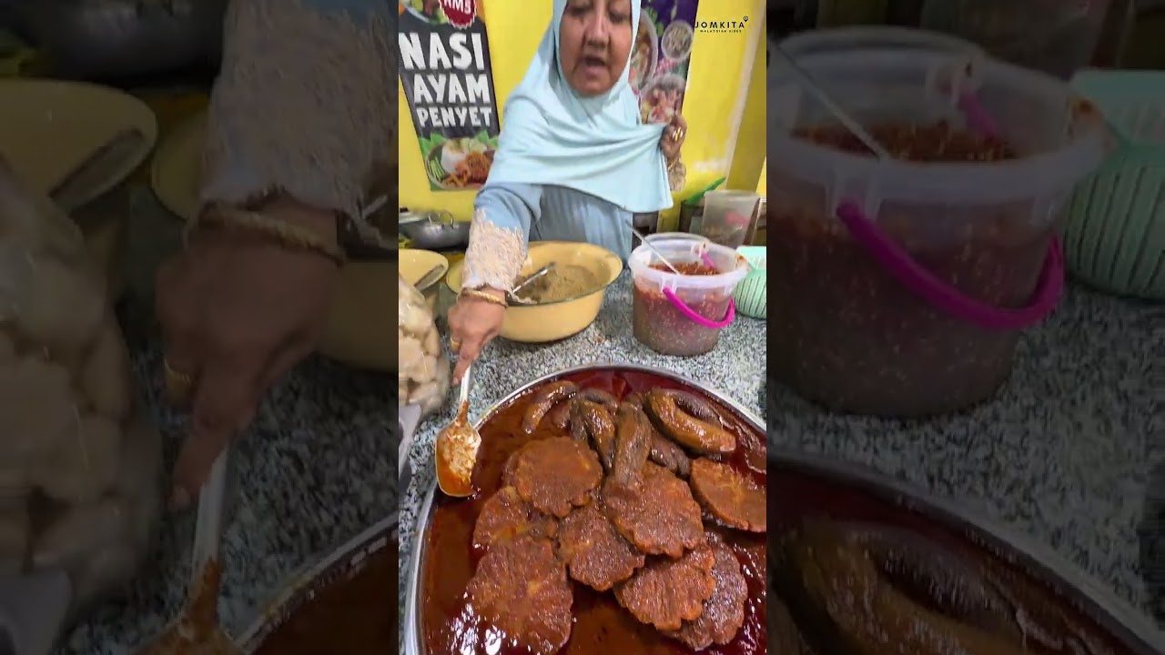 Warung Lauk & Kuih dekat sini serendah RM2 je! 