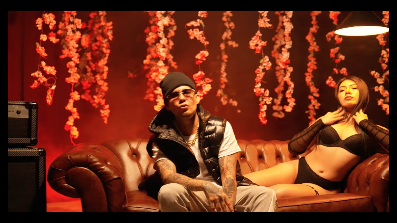 W.Corona - Mami solo llama (Video Oficial)