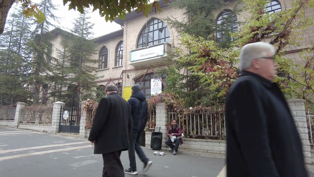 Mekan 44 Malatya da Sokak sanatçısı