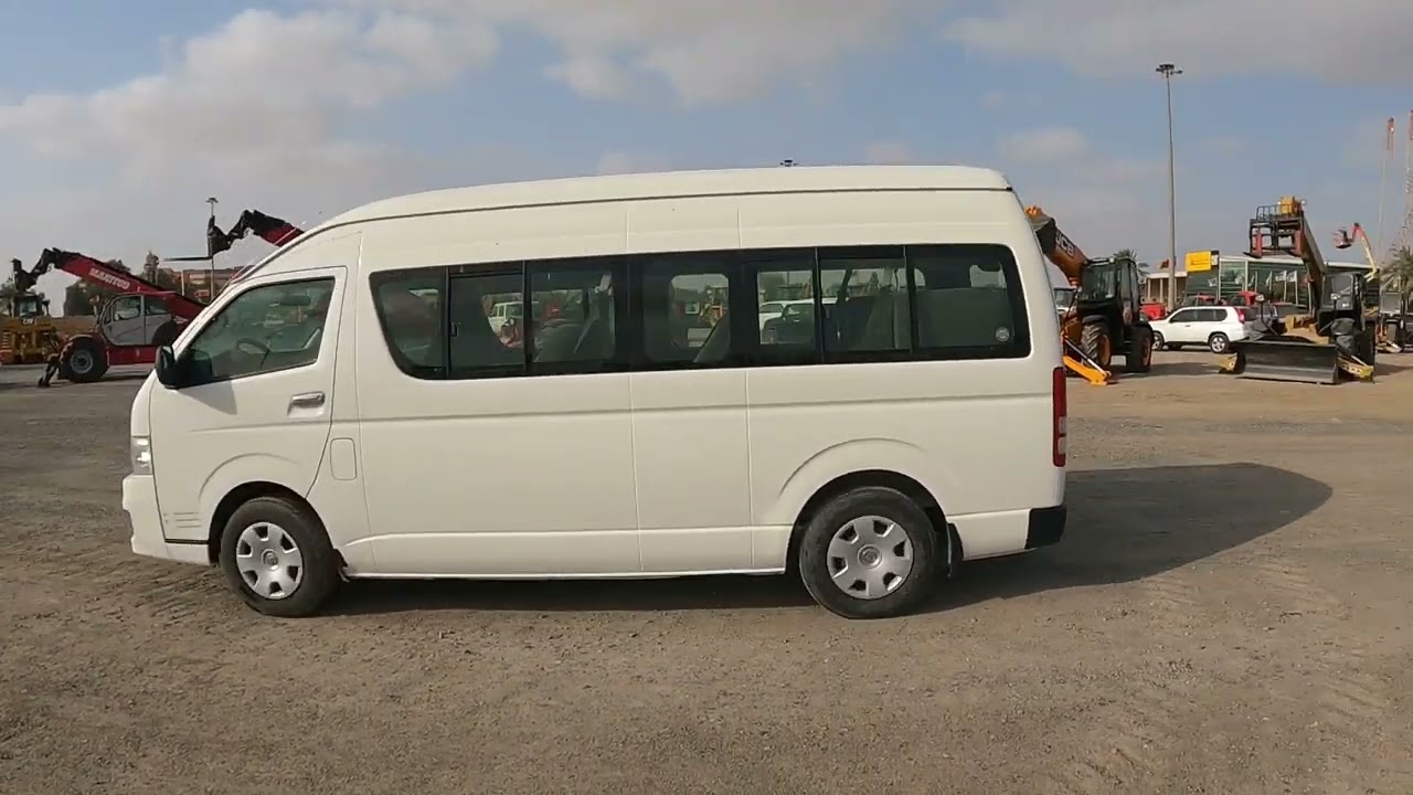 2013 Toyota Hiace 14 Passenger 4x2 Mini Bus - Dubai, UAE Timed Auction | 22 & 23 March 2022
