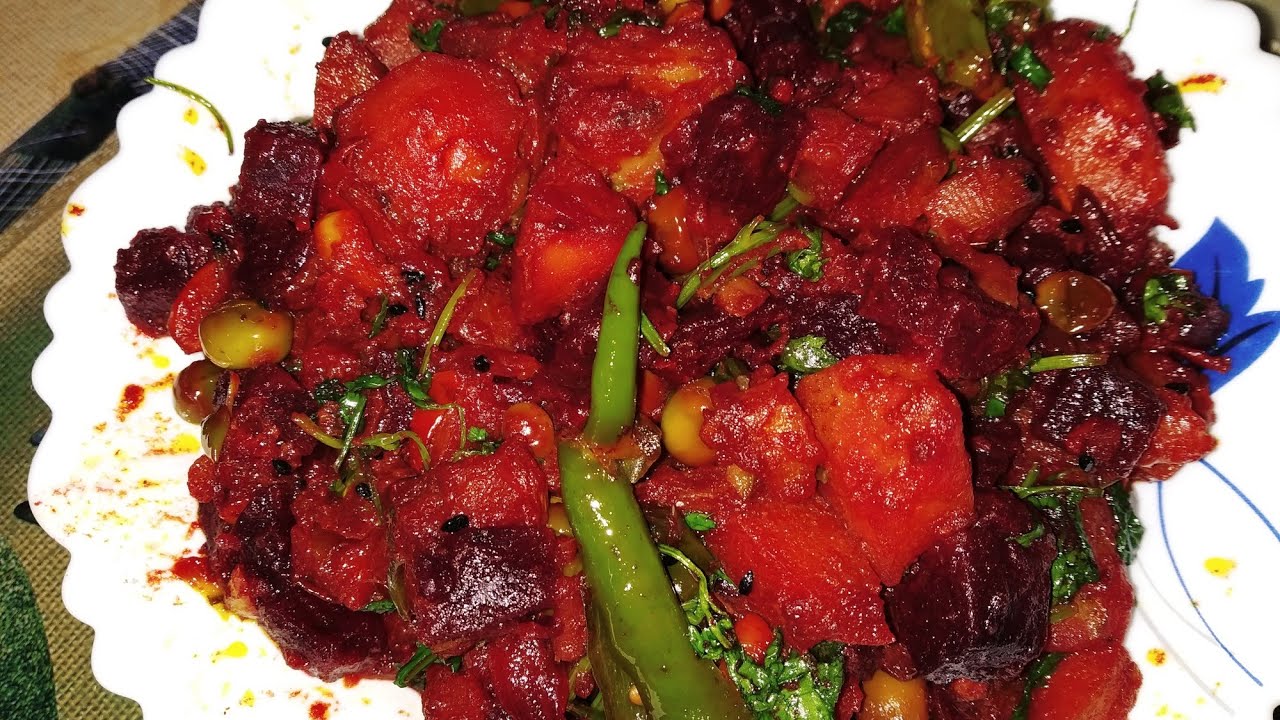 Beet Gajorer Tarkari