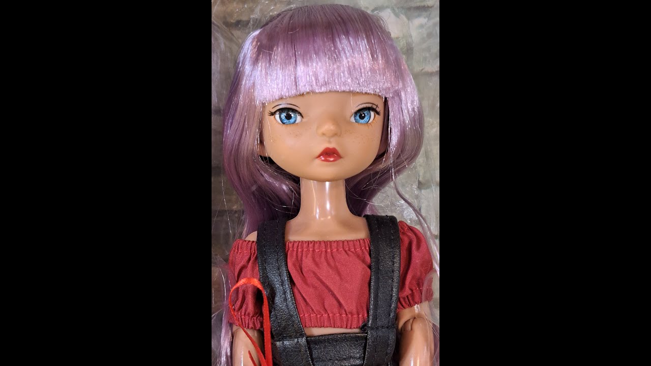 Queban Doll - First Look Review #dolls