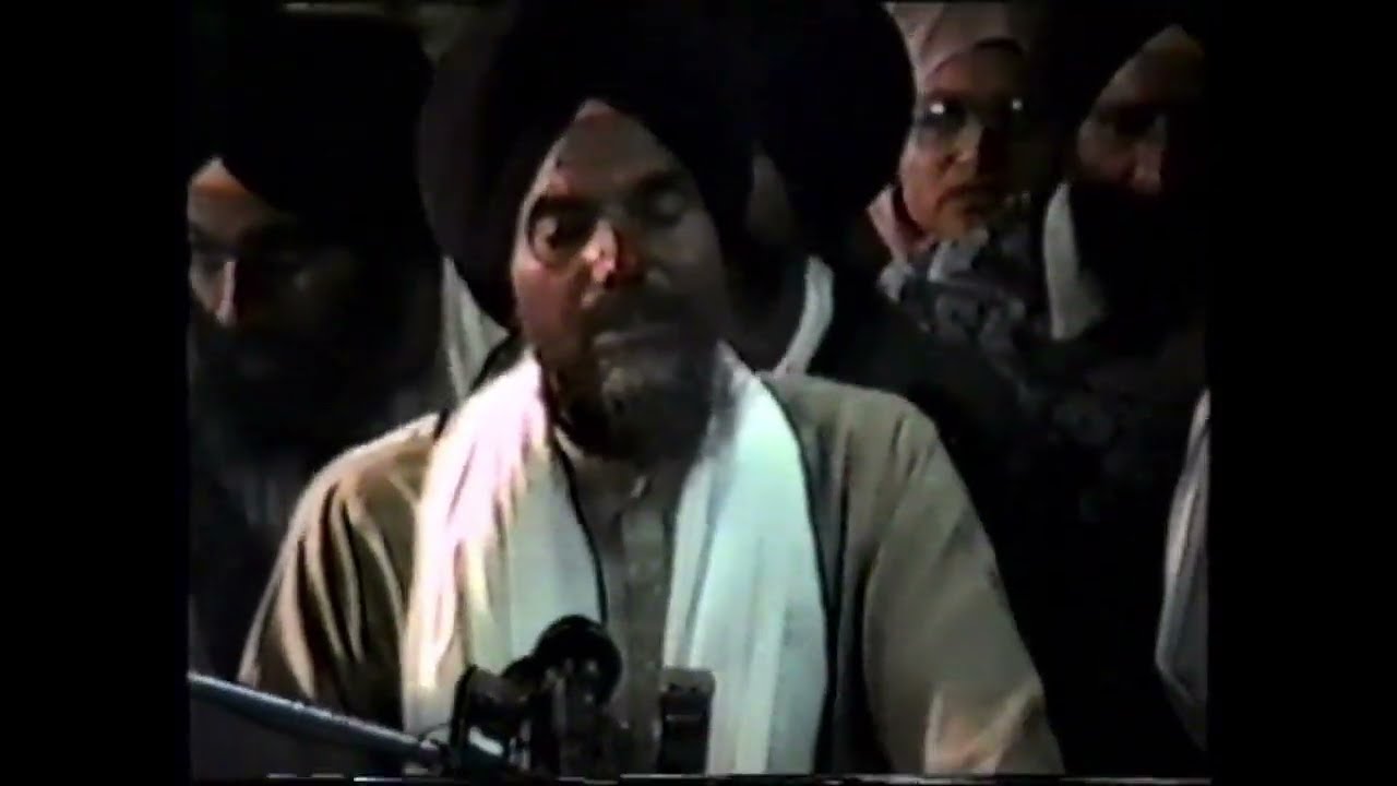Vas Mere Pyarea - Master Niranjan Singh Ji - Hola Mahala 1993
