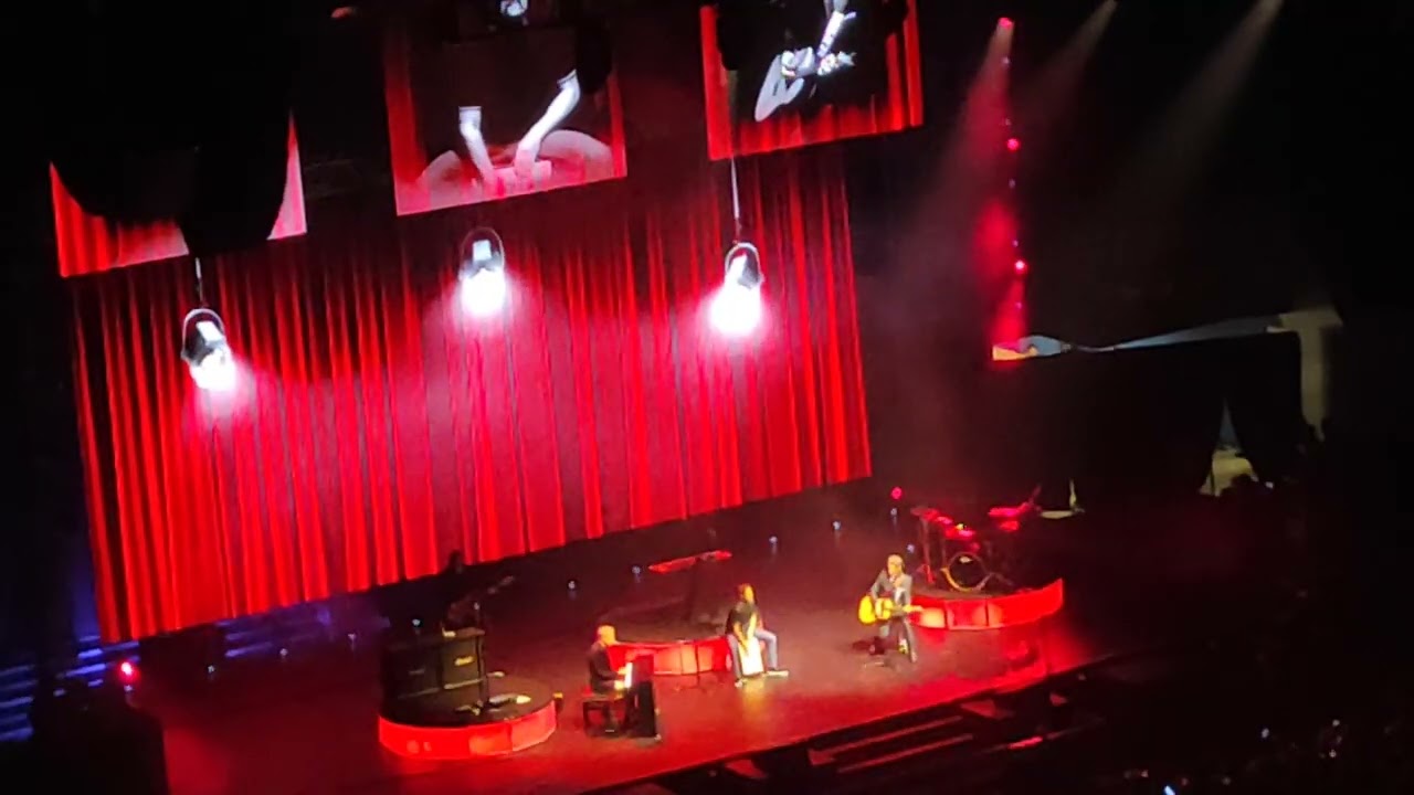 MLTR Live in Manila 🇵🇭 2024 Intro + Talked with Kare Wanscher ❤️🥁 I'm Gonna Be Around 👏❤️💯🇵🇭