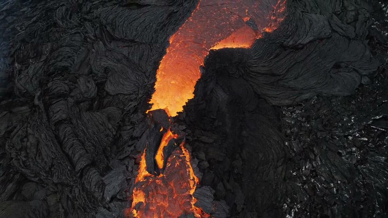 Eldgosið við Sundhnúka 17. Júní 2024 - Volcano eruption at Sundhnúkar june 17.th 2024.