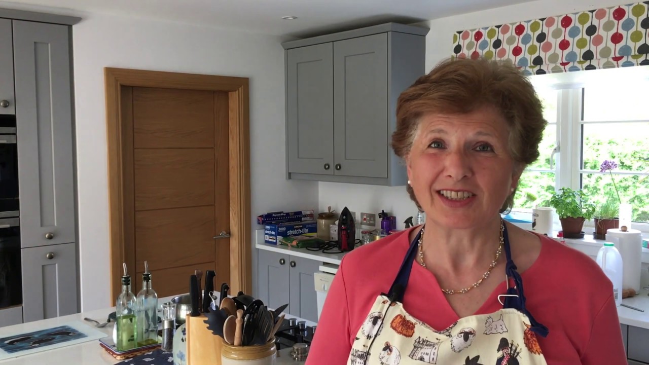 Making Oatcakes with Scotland Your Way