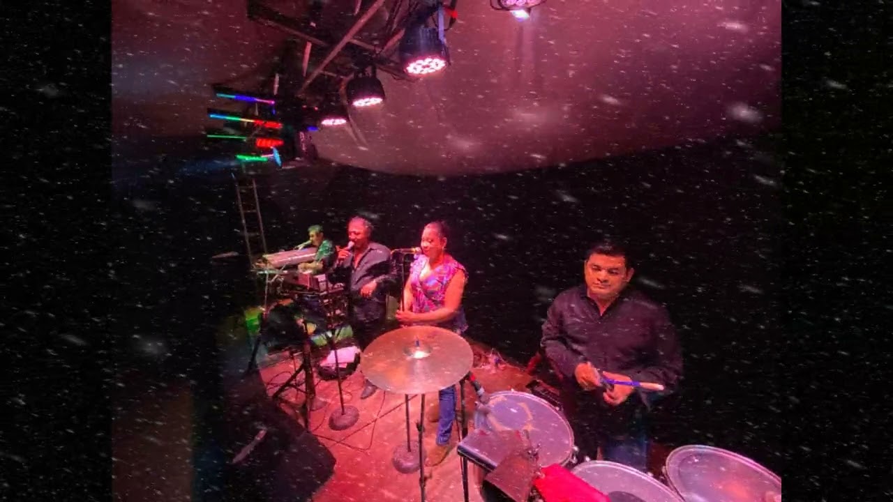 POPURRI COBRA ( WILFREDO Y SUS CANTANTES )