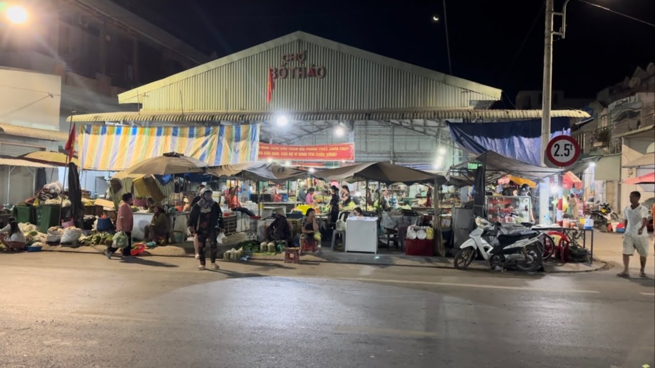 Chợ Quê Những Ngày Giáp Tết