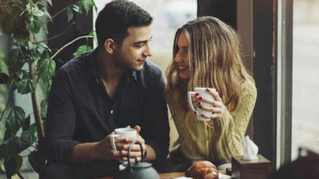 ASMR- Tu novia te despierta😴💕