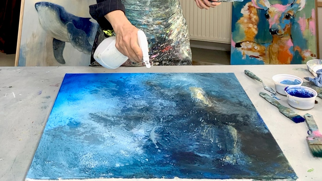 So einfach ist Upcycling-Kunst – Struktur & Acryl mit Haushaltsmaterial (Anfänger)