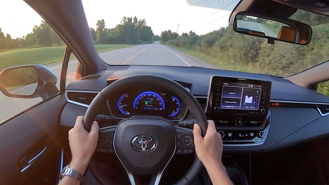 2019 Toyota Corolla XSE Hatchback (6-Speed Manual) - POV Sunset Drive (Binaural Audio)