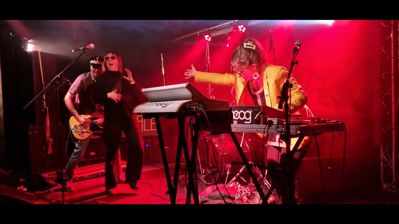 Space Bucket - Song 2 (live @ Altherax, Nice, 2025 #HD)