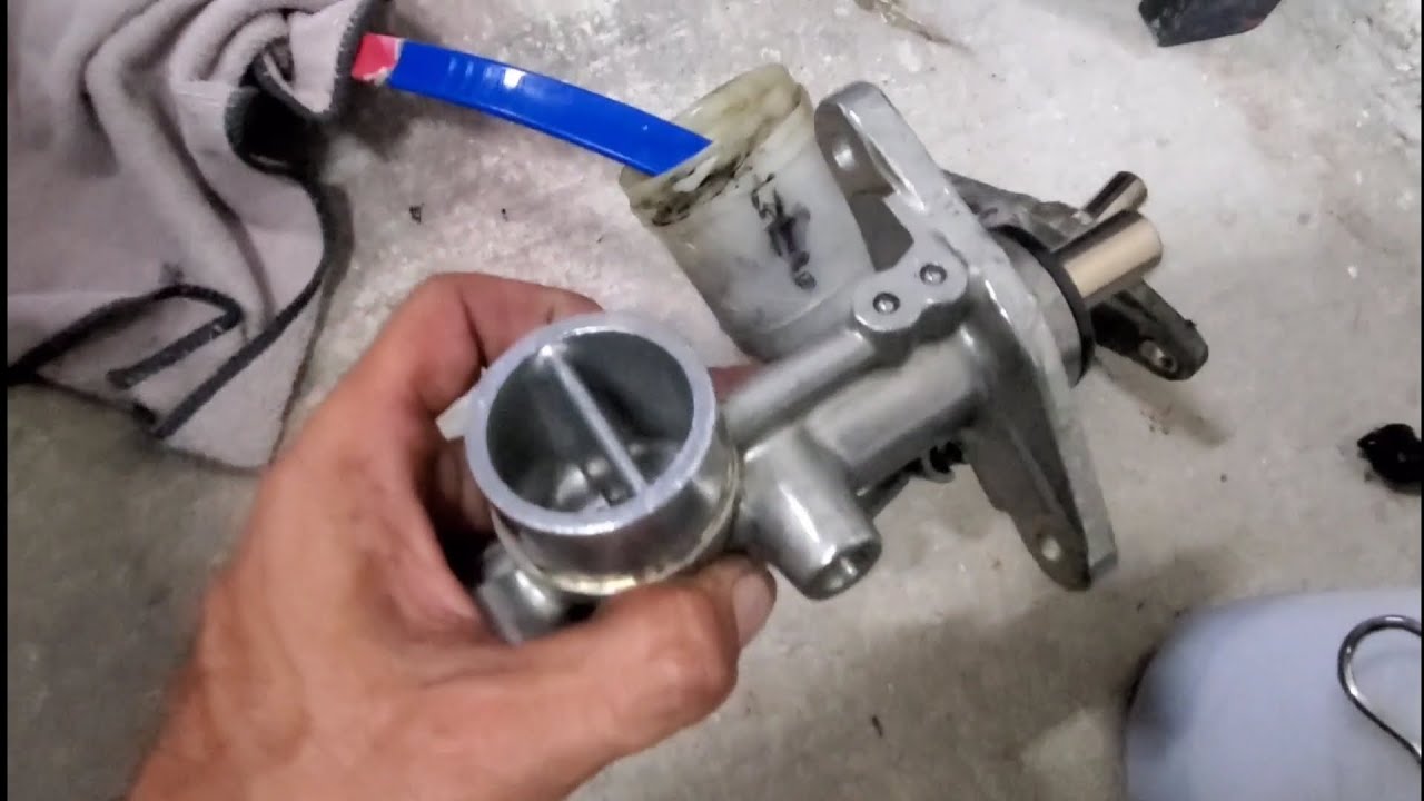 How to replace a Brake Master Cylinder(92-99 Honda civic)(92-97 Honda Del Sol)