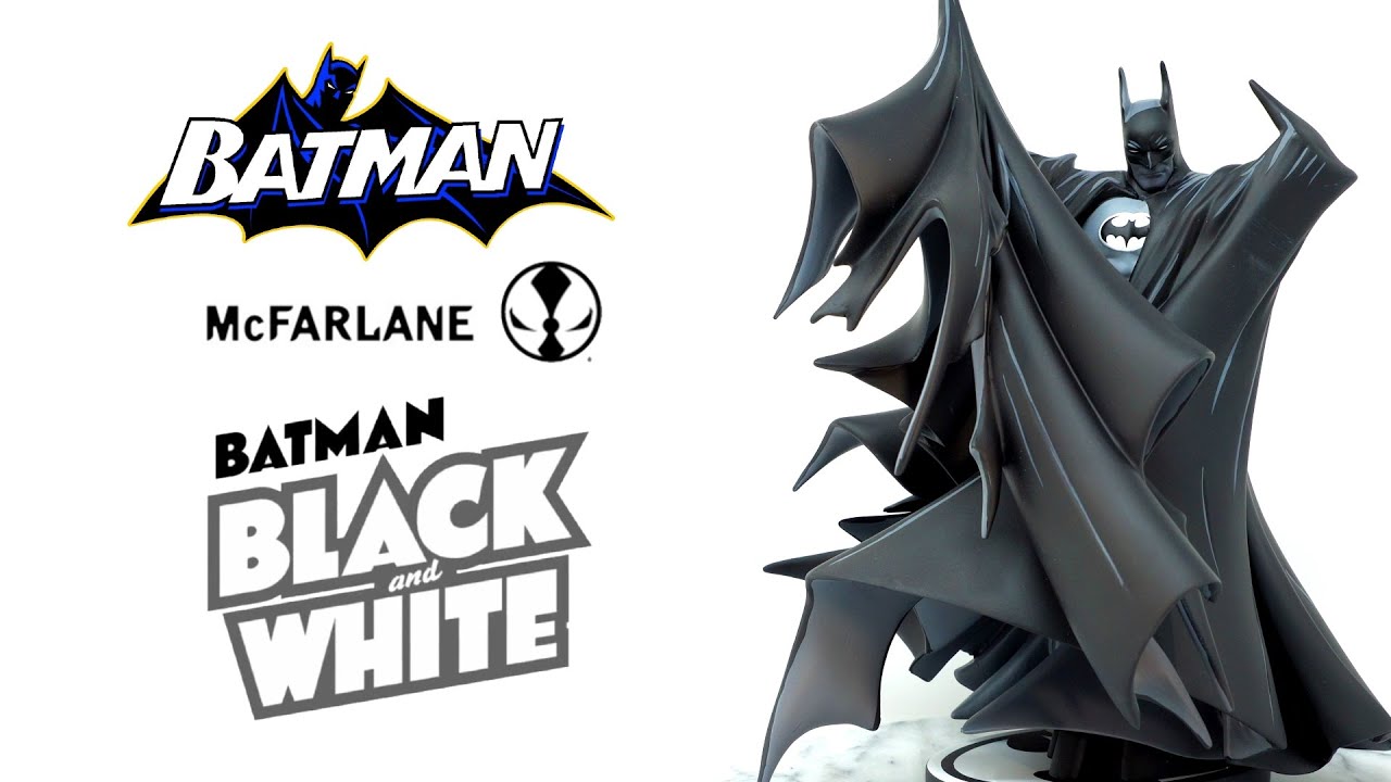 Batman Black and White Limited Edition Statue (Todd McFarlane)