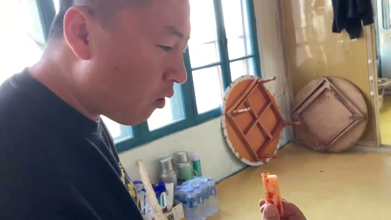 农村小伙腌制朝鲜族泡菜，花20元作出满满一盆，爽脆可口萝卜咸菜