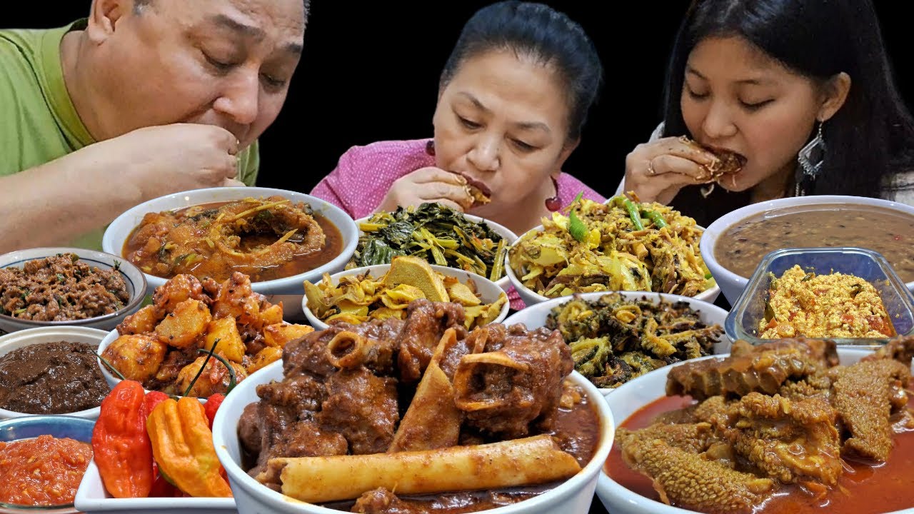 DELICIOUS DELICACY OF NEPALESE || GORKHALI DINNER || KHASI KO MASU, RAYO KO SAAG, MAACHA, KALO DAL