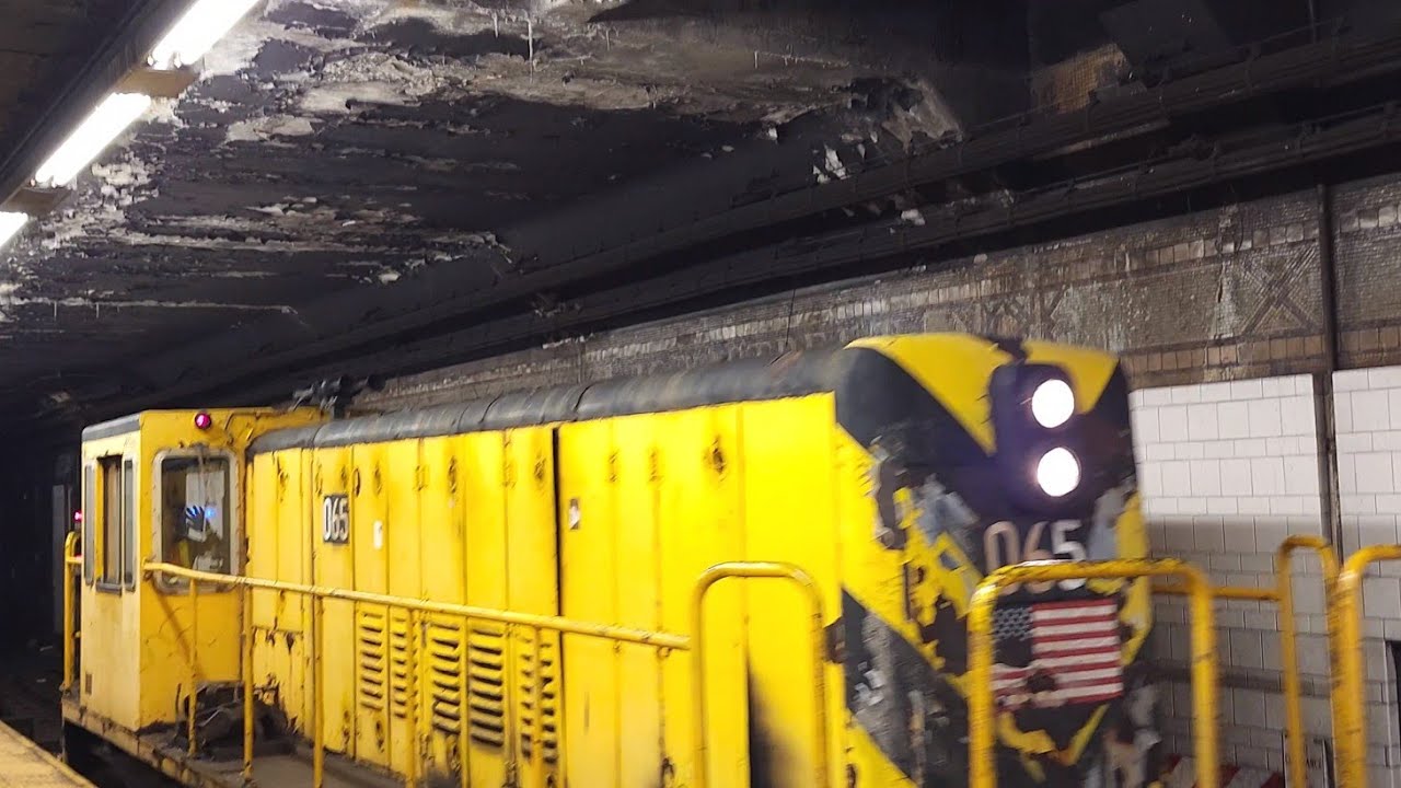 MTA NYC Subway R47 Work Train at 36th Street with Friendly Crew and Wabcoo AA2 Horn