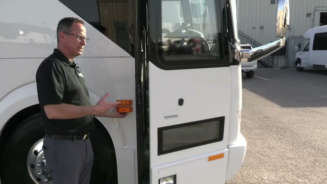 2016 Prevost H3-45 Luxury Highway Coach C13383