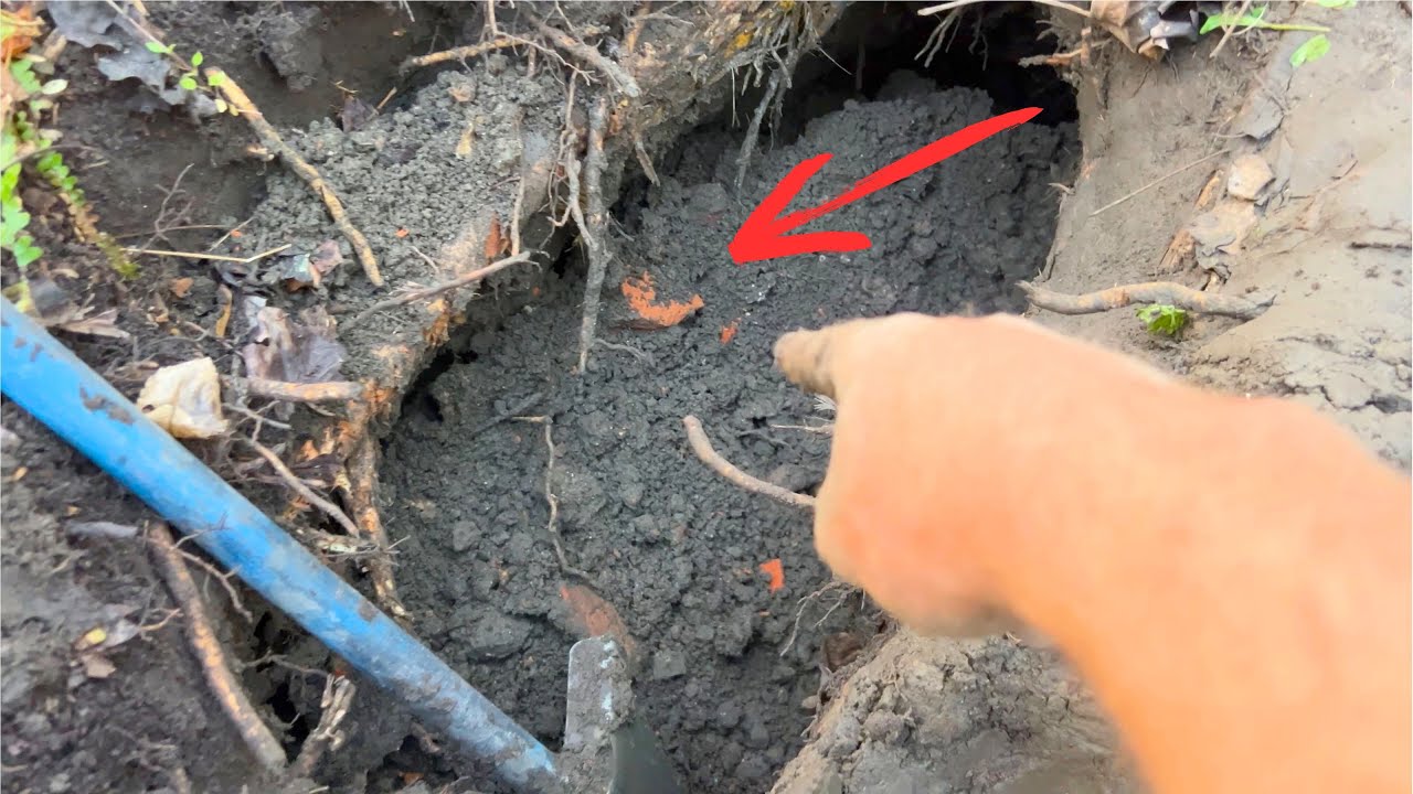 I Found This Buried 2 Feet Deep while Metal Detecting! (NuggetNoggin)