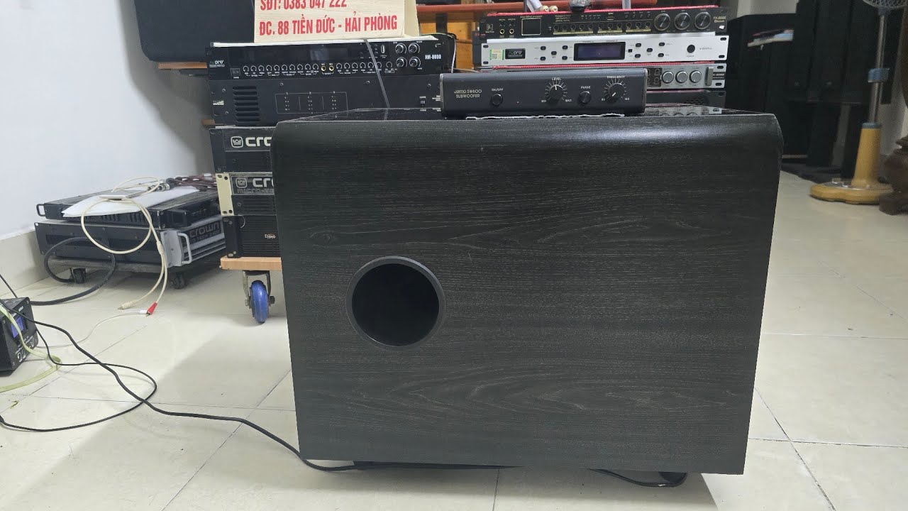 Sub jamo SW 600 .made in Đan mạch .thùng nóc kính .2 bát thật 25 cm .úp trong thùng Lh 0383047222