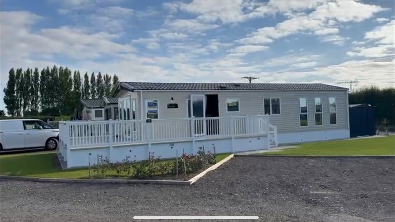Stunning 42x14ft 2-Bedroom Static Lodge Situated On A 12-Month Holiday Park Near Skegness! 