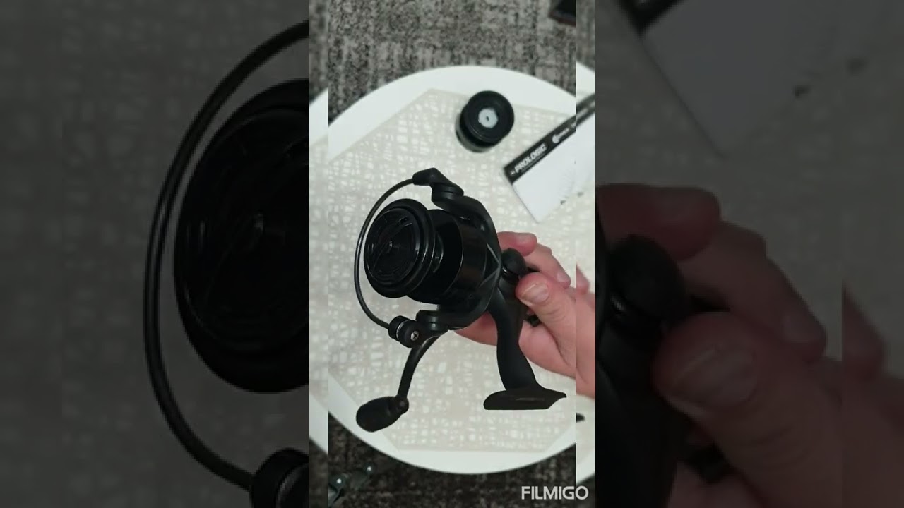 Mulinetă Prologic C Series 4000 Baitfedeer Unboxing