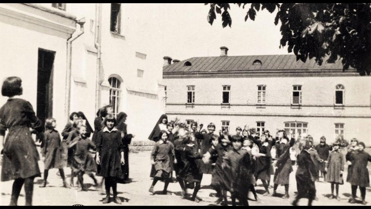 Różanystok 1922 r. Działalność pierwszych Córek Maryi Wspomożycielki na ziemiach polskich.