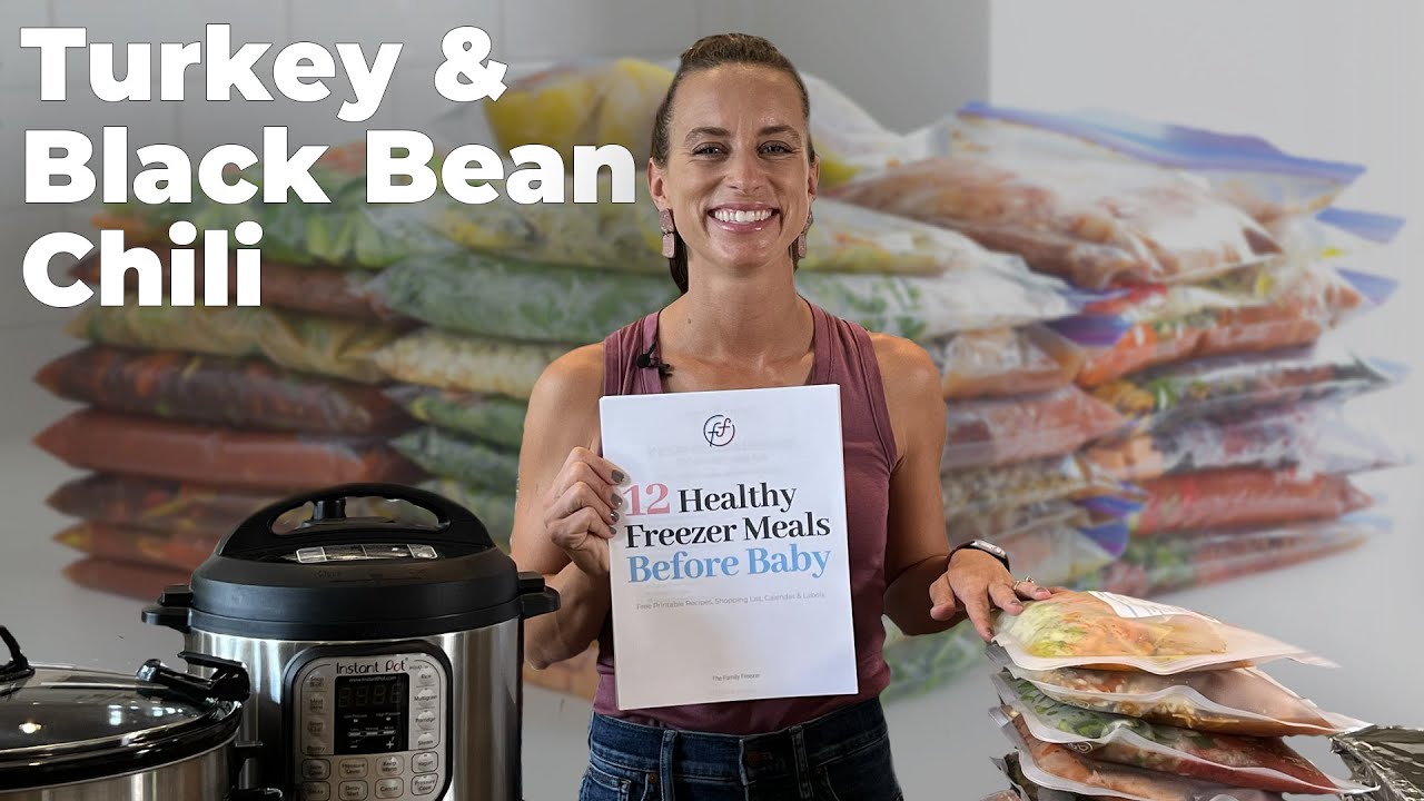 Turkey & Black Bean Chili | 12 Healthy Freezer Meals for New Moms + Free Recipe Download!
