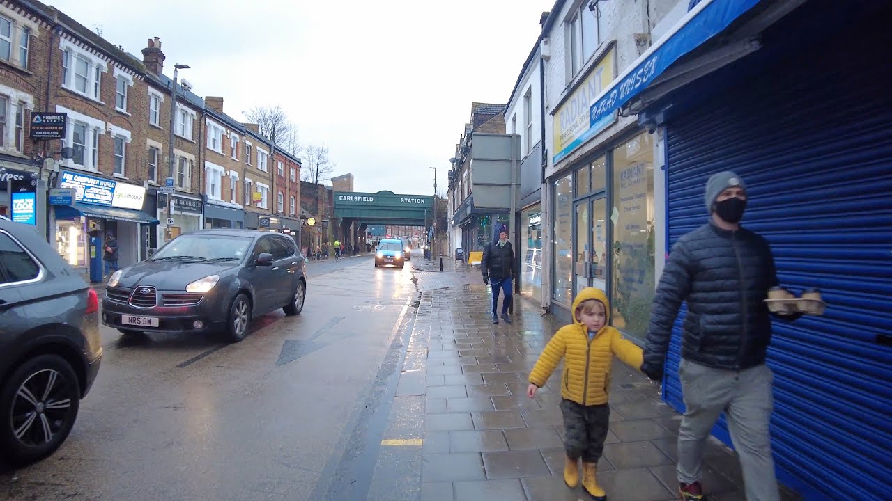 Walk in the Rain around Earlsfield, Garratt Lane, London Walking Tour 4K