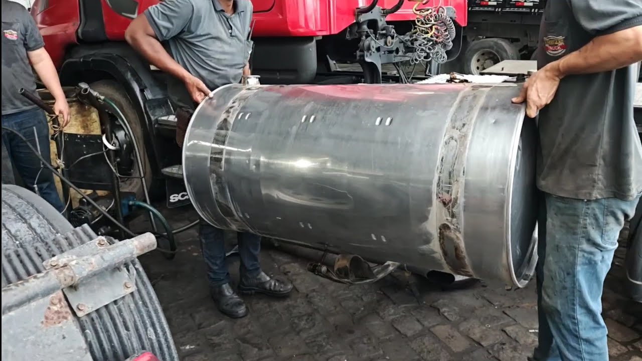 Levando a 124 420 para fazer higieniza&ccedil;&atilde;o dos tanques de combust&iacute;vel 