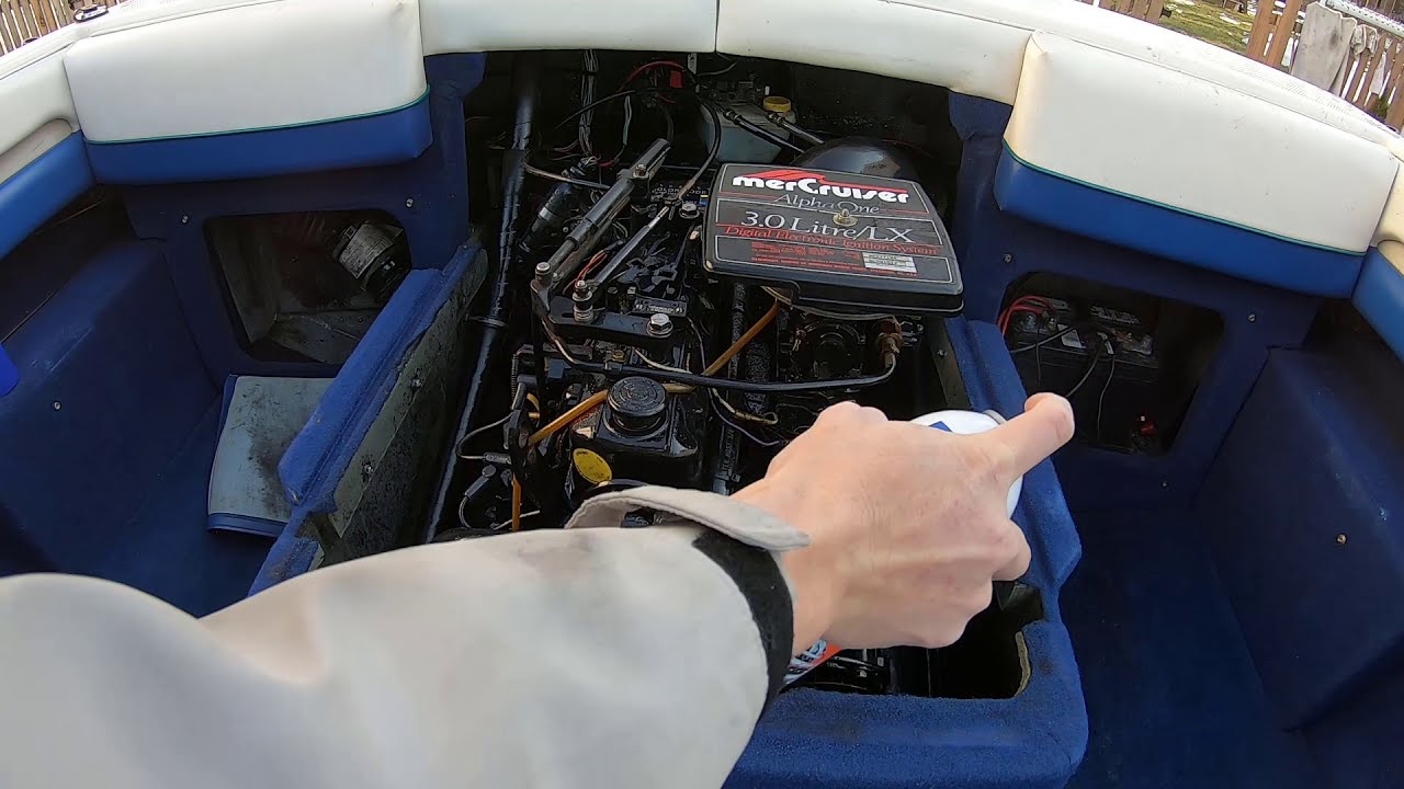 Pressure Wash a Boat Engine - Bayliner Capri Mercruiser  Alpha One 3.0L, FnF390