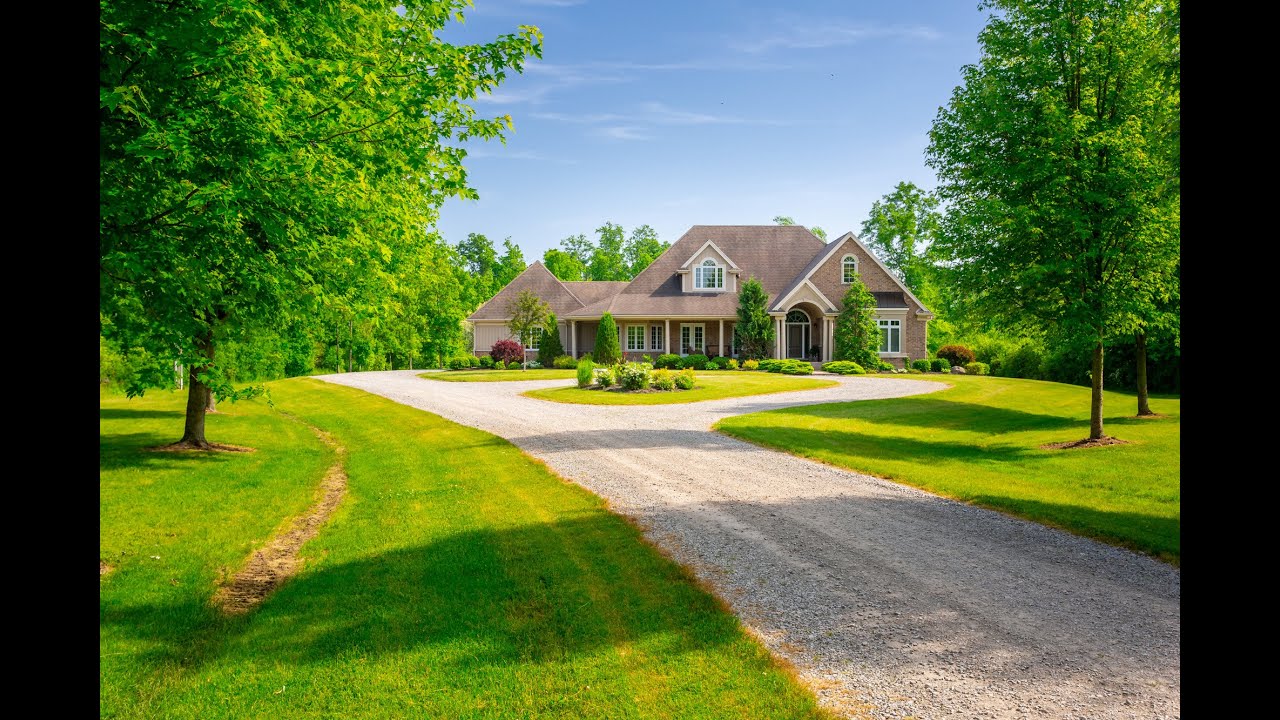 Custom Home on 12 Acres - Outdoor Lovers Paradise!!! | FOR SALE | 5045 Michener Road - Sherkston, On