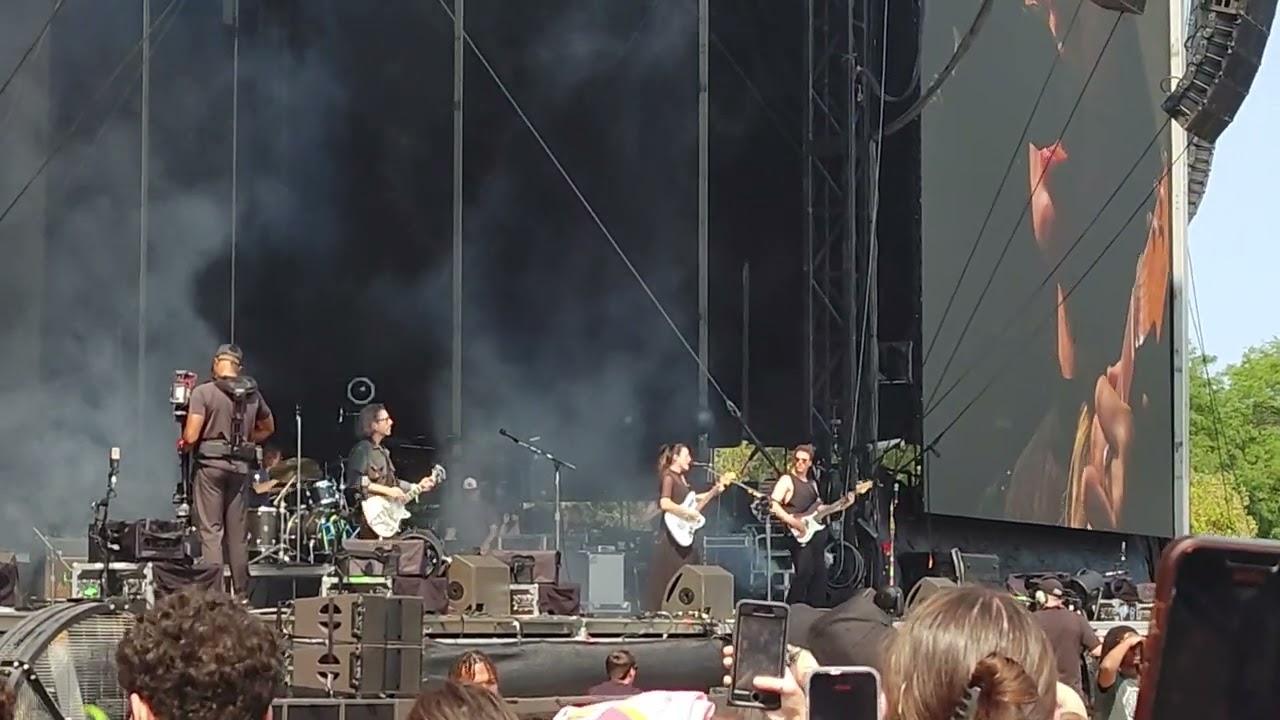 Bôa - Duvet (Live) [Lollapalooza 2025]