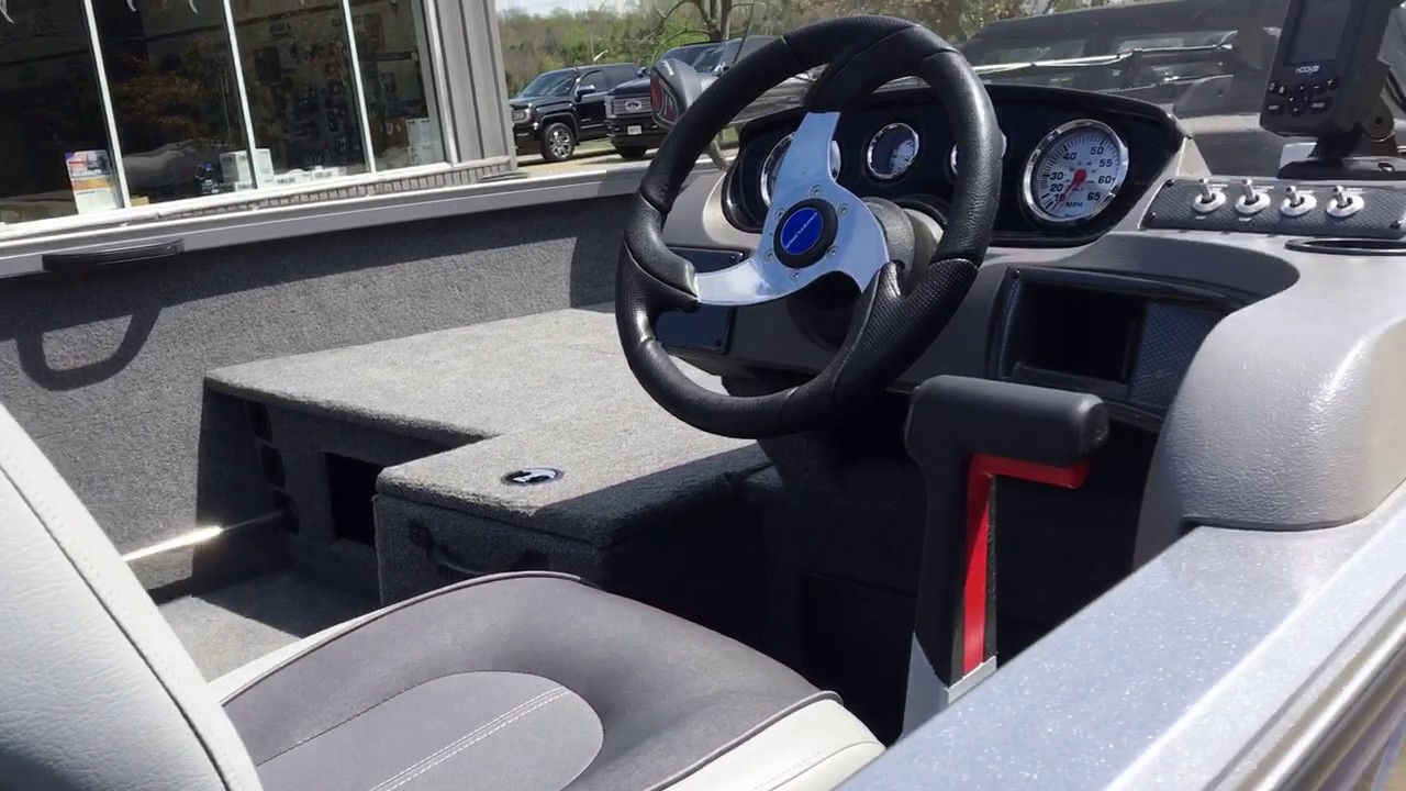 2016 Crestliner 1650 Fish Hawk Platinum Edition with Mercury 90 Four Stroke