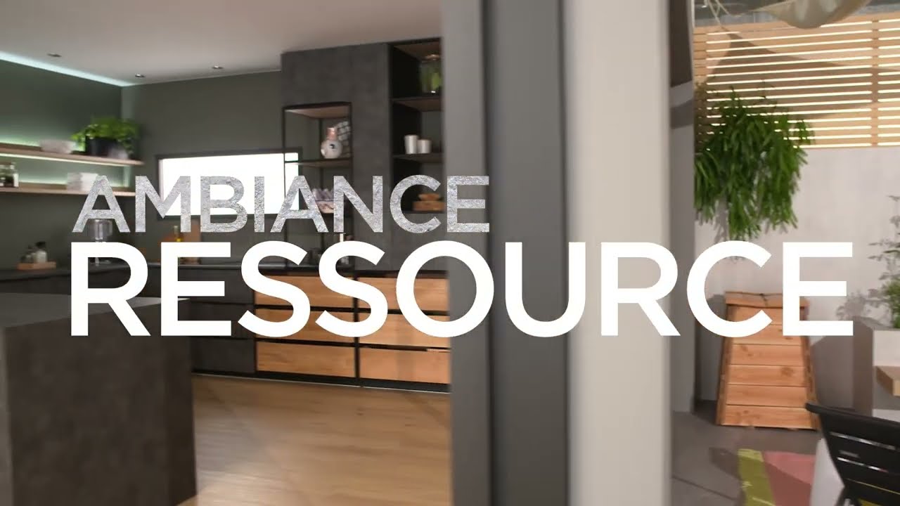 Cuisine ouverte et moderne en U sur mesure | Ambiance Ressource | MOBALPA FR