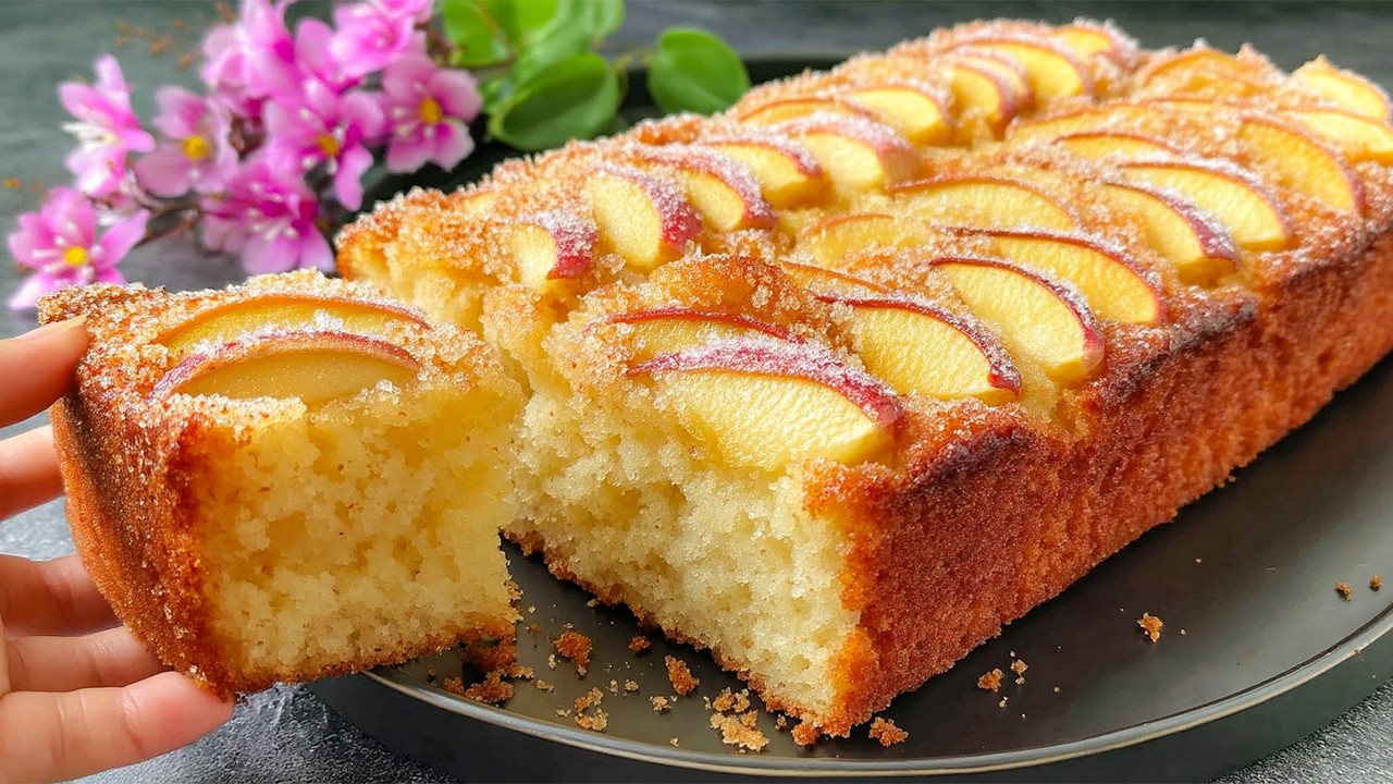 Почему все пекут этот яблочный пирог? 🍎 Просто и невероятно вкусно! Готово за 5 минут