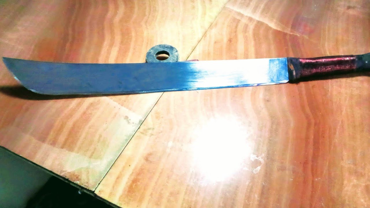 كيف تصنع سكينه سلك بطريقه سهله وبسيطه ابداع فكره 👌💪🧐