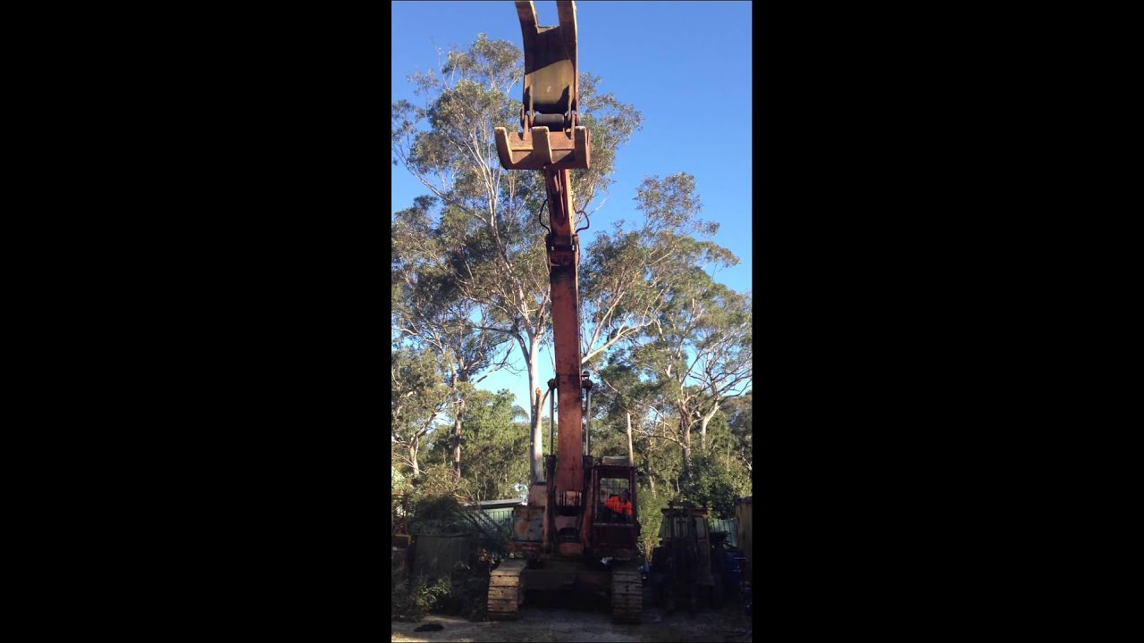1985 Hitachi UH171 40 ton Hydraulic Excavator with Bisalloy Grab - FULL REACH