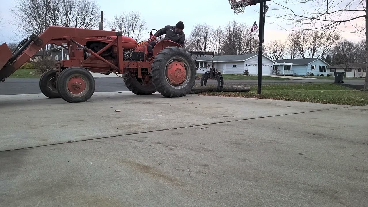 Snap coupler skidding grapple