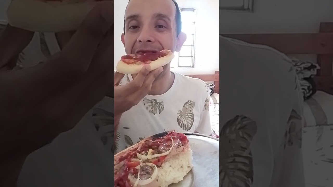 MUKBANG: Lanche da tarde com pizza de mista do mercado 🍕
